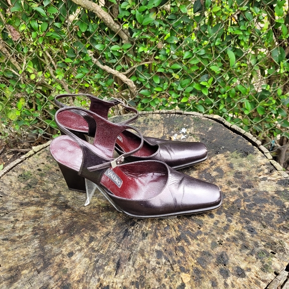 Vintage Women Leather Brown Strap Sandals By Martinez Valero Size 7/Women Dress - Picture 3 of 9